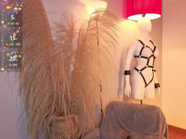 jacki-O live webcam show