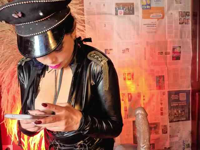 Модель: jacki-O