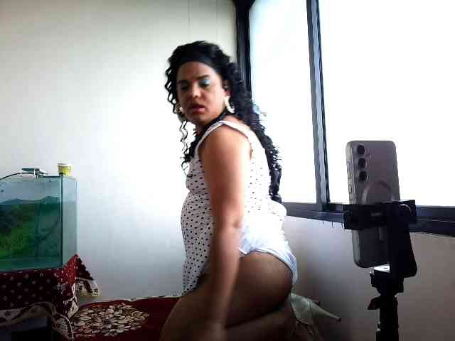 INDIANSISSYCHUBBY Sex Cam Show