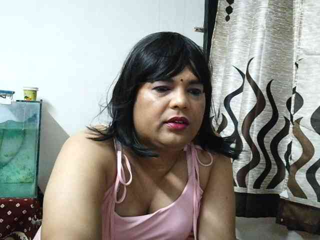 INDIANSISSYCHUBBY Sex Cam Show
