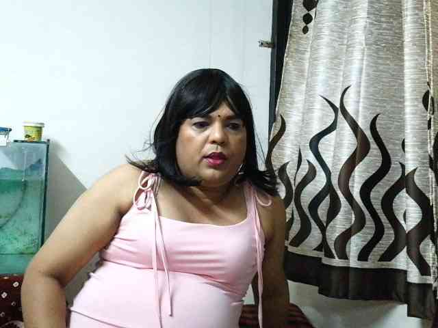 INDIANSISSYCHUBBY Sex Cam Show