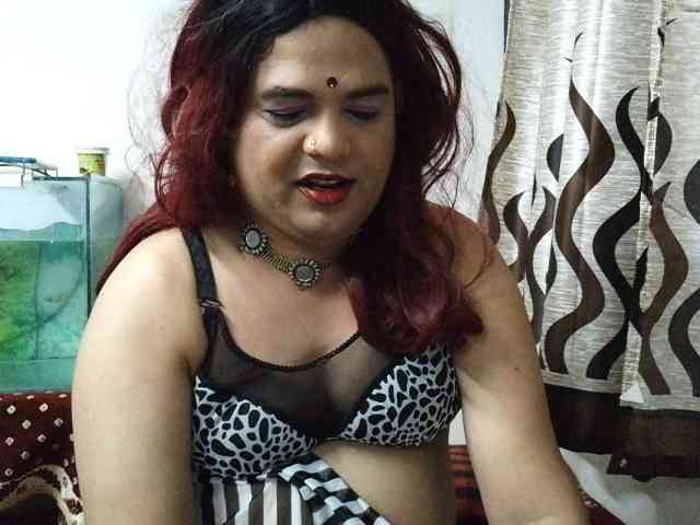 INDIANSISSYCHUBBY Sex Cam Show