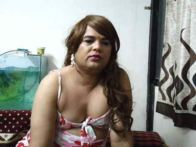 INDIANSISSYCHUBBY Sex Cam Show
