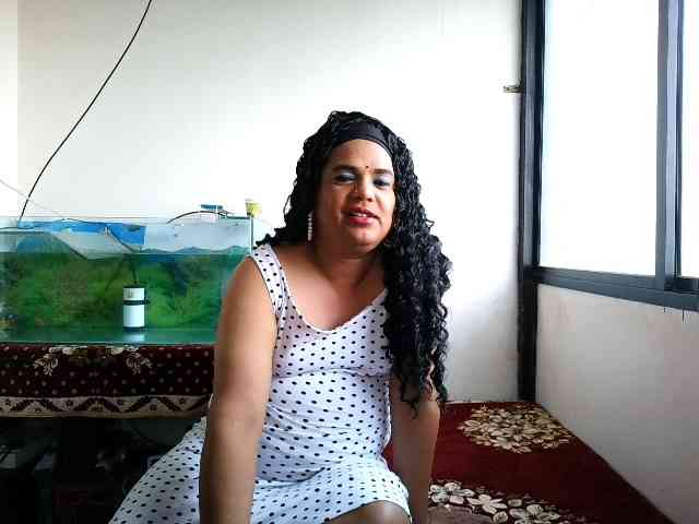 INDIANSISSYCHUBBY Sex Cam Show