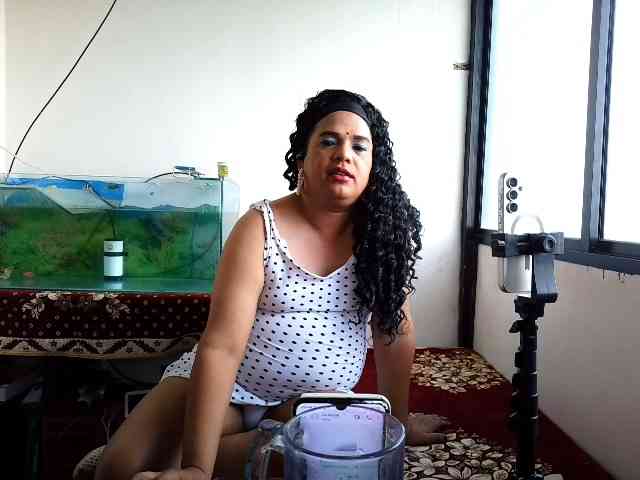 INDIANSISSYCHUBBY Sex Cam Show