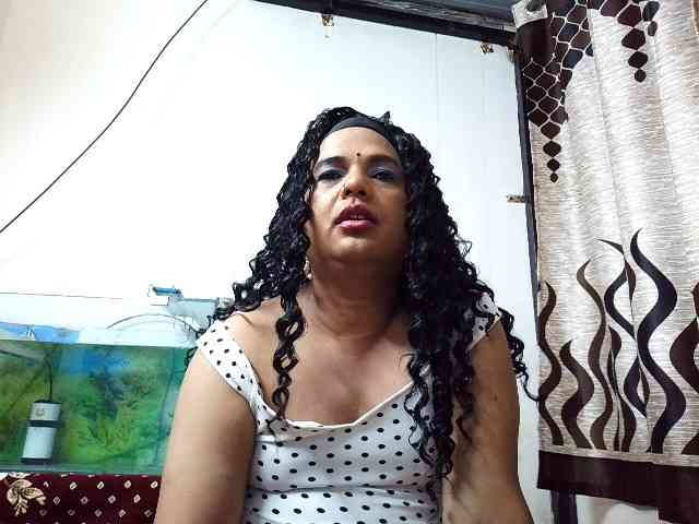 INDIANSISSYCHUBBY Sex Cam Show