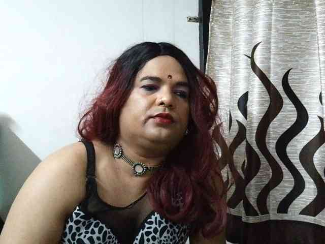INDIANSISSYCHUBBY Sex Cam Show