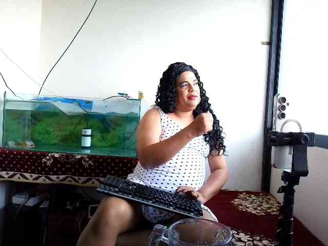INDIANSISSYCHUBBY Sex Cam Show