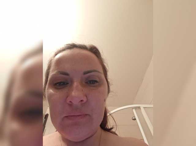 SonyaManya live cam preview