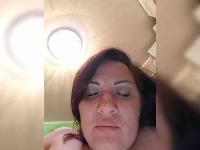 SonyaManya webcam