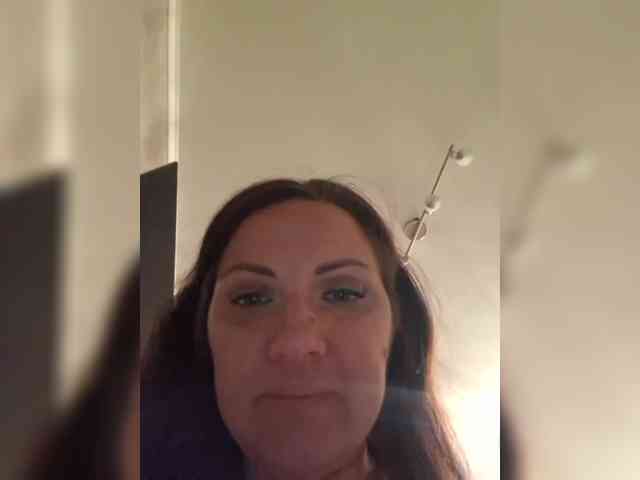 SonyaManya webcam