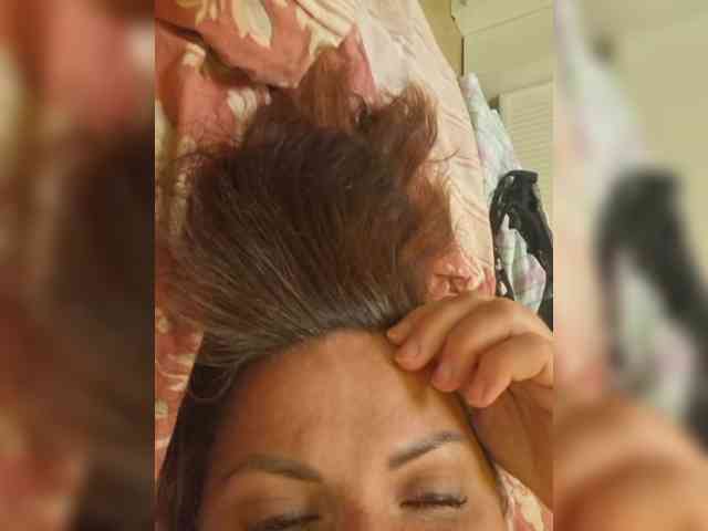SonyaManya webcam
