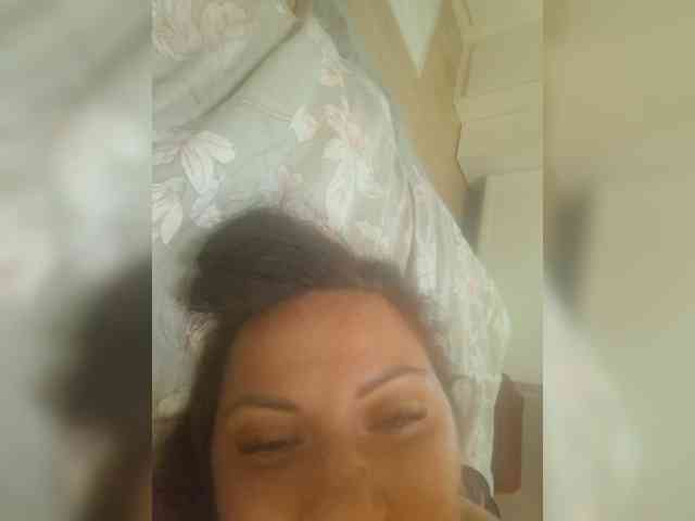 SonyaManya webcam