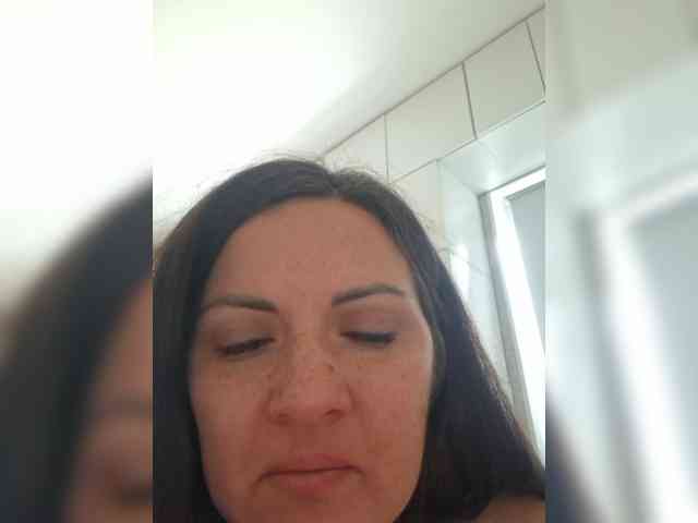 SonyaManya webcam