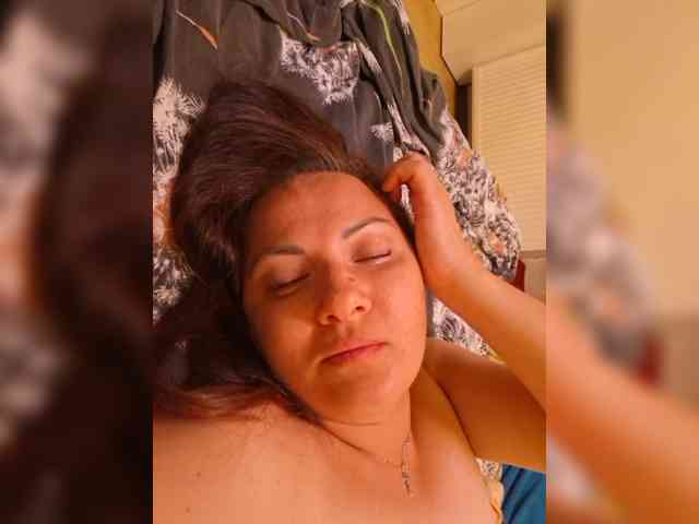 SonyaManya Live Webcam on BongaCams