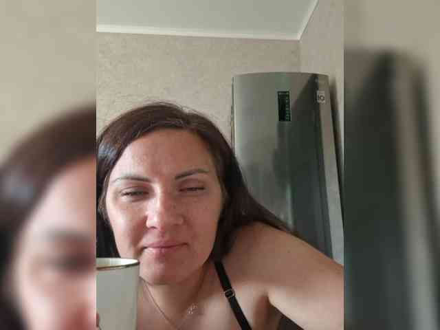 SonyaManya webcam