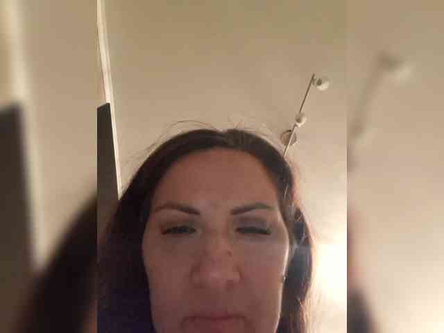SonyaManya webcam