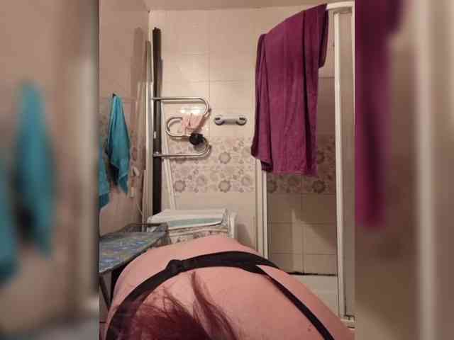 SonyaManya webcam
