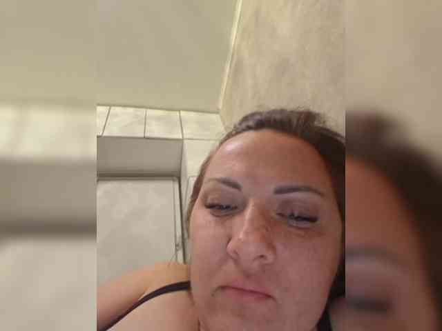 SonyaManya webcam
