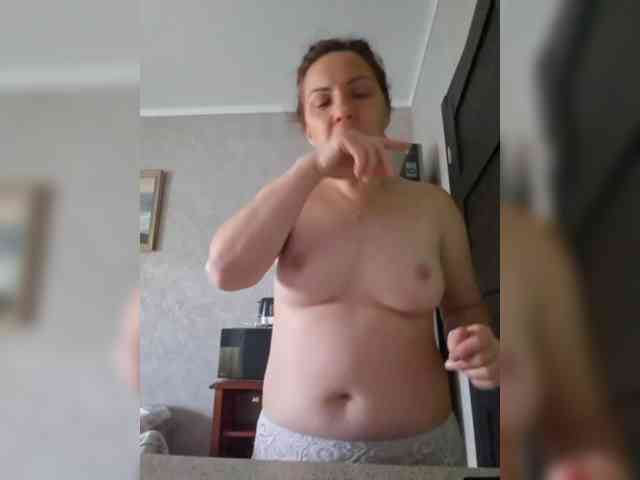 SonyaManya webcam