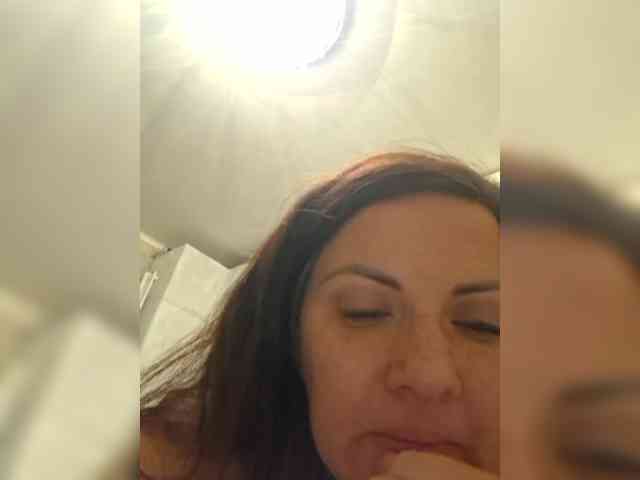 SonyaManya webcam
