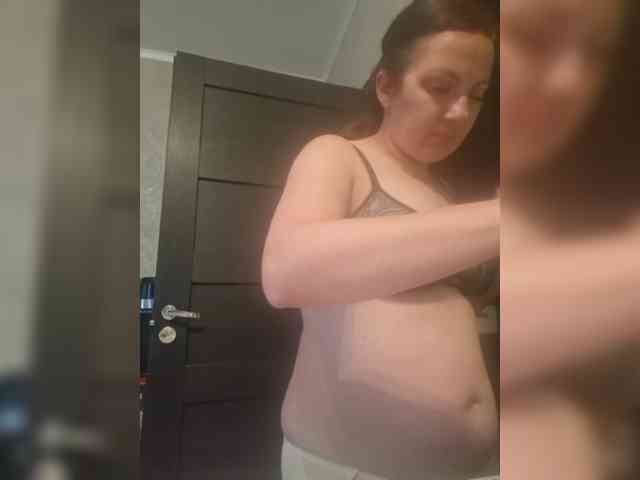 SonyaManya webcam