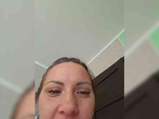SonyaManya webcam
