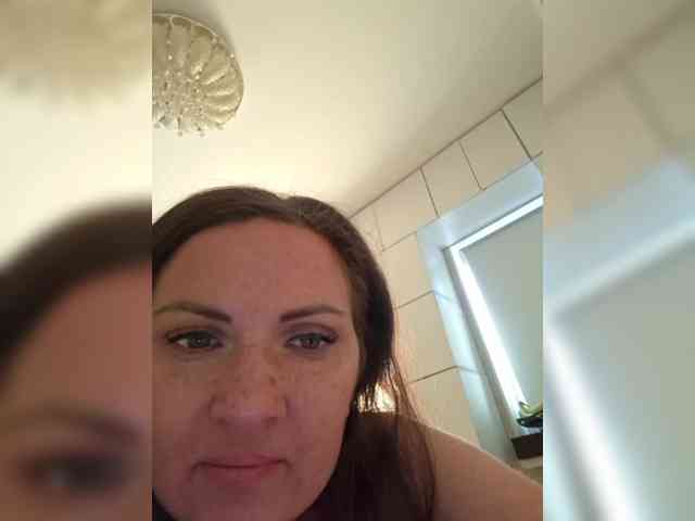 SonyaManya webcam