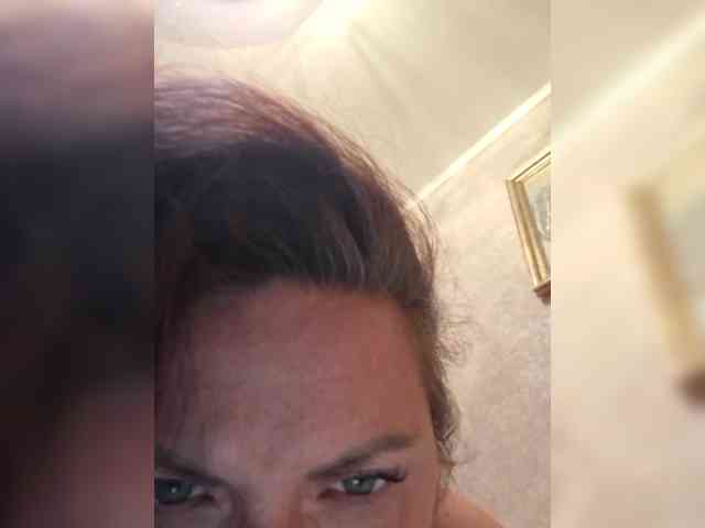 SonyaManya webcam