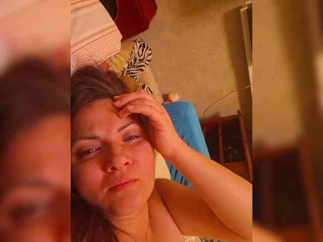 SonyaManya webcam
