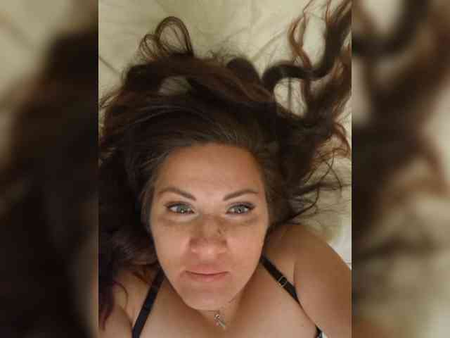 SonyaManya webcam