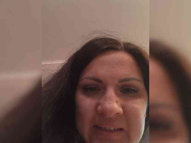 SonyaManya webcam