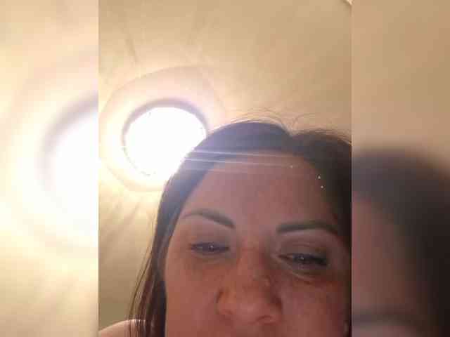 SonyaManya webcam