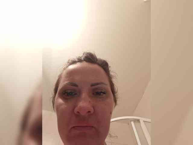 SonyaManya webcam