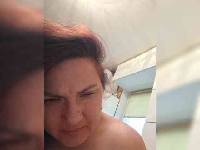 SonyaManya webcam
