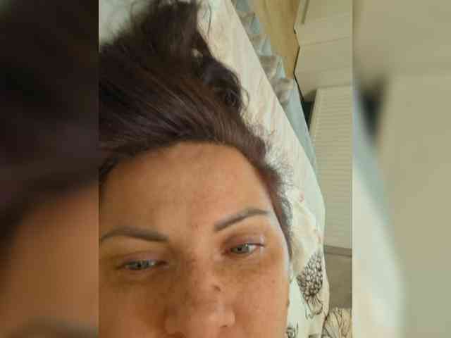 SonyaManya webcam