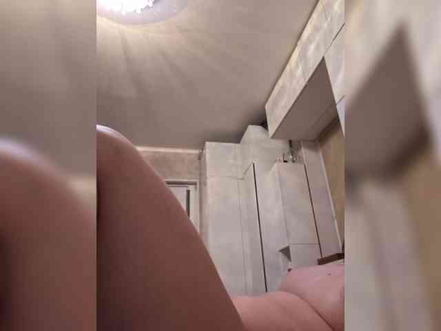 SonyaManya webcam