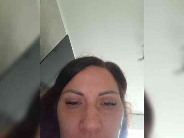 SonyaManya webcam