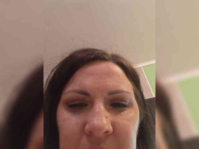SonyaManya webcam