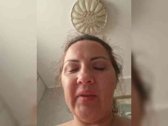 SonyaManya webcam