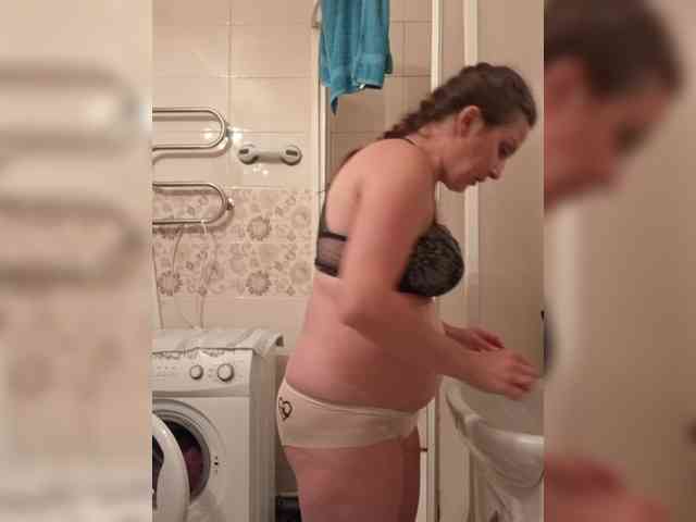 SonyaManya webcam