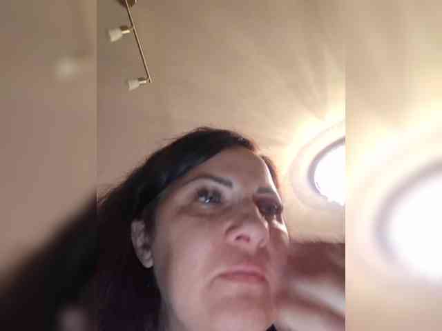 SonyaManya webcam