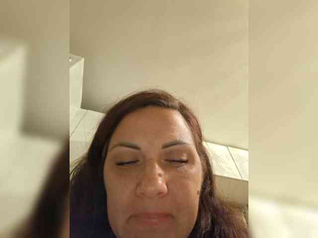 SonyaManya webcam