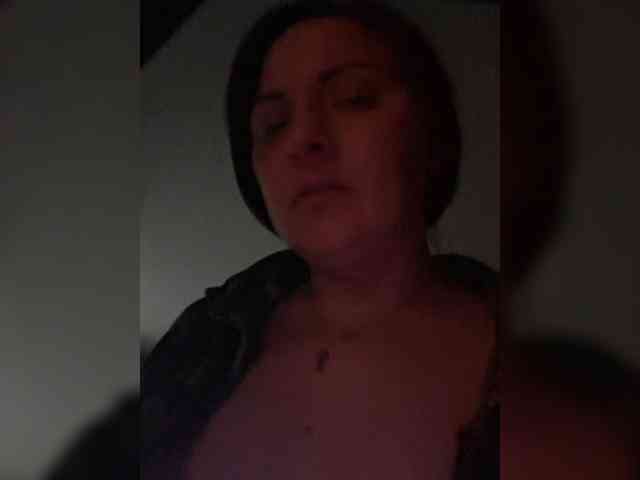 SonyaManya webcam