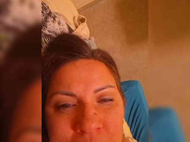 SonyaManya webcam