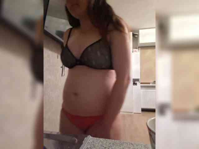 SonyaManya webcam