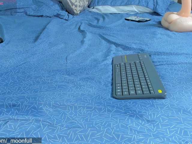 -fullmoon live cam on BongaCams