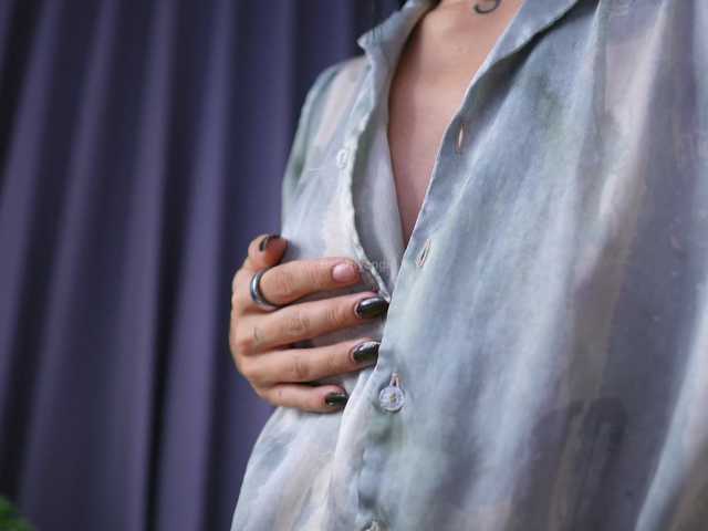 Bella-francoo live cam on BongaCams