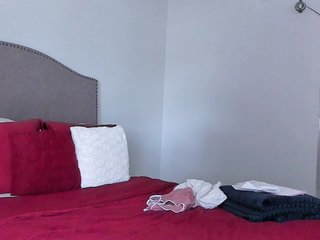 Yiauana Porn Show