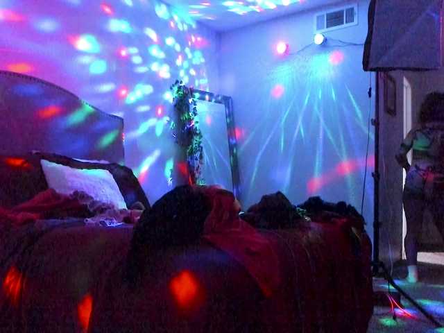 Yiauana Live Cam su BongaCams
